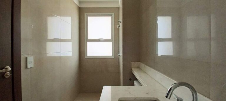 Apartamento à venda no Jardim Ilhas do Sul: Su te 2