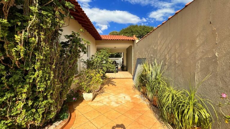 Casa em Condomínio à venda no Royal Park: