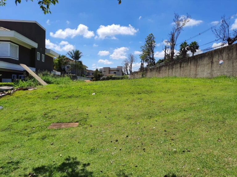 Terreno em Condomínio à venda no Condomínio Arara Verde: