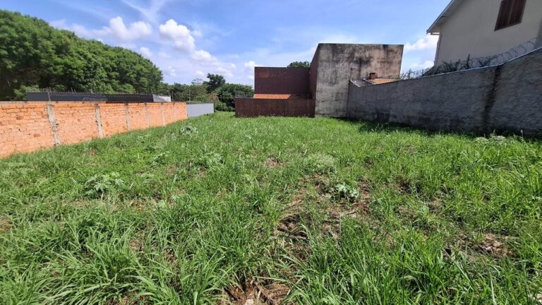 Terreno à venda no Residencial Flórida: