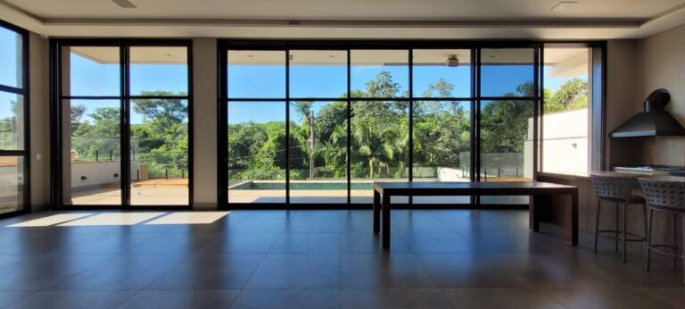 Casa em Condomínio à venda no Condomínio Arara Vermelha: