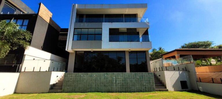 Casa em Condomínio à venda no Condomínio Arara Vermelha: