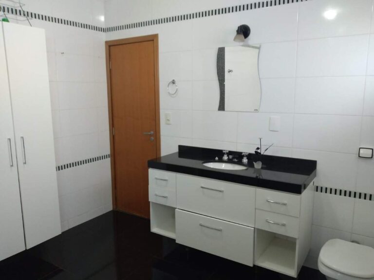 Casa à venda no City Ribeirão: Banheiro Su te Master