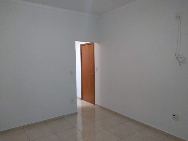 Casa à venda no City Ribeirão: Su te Master
