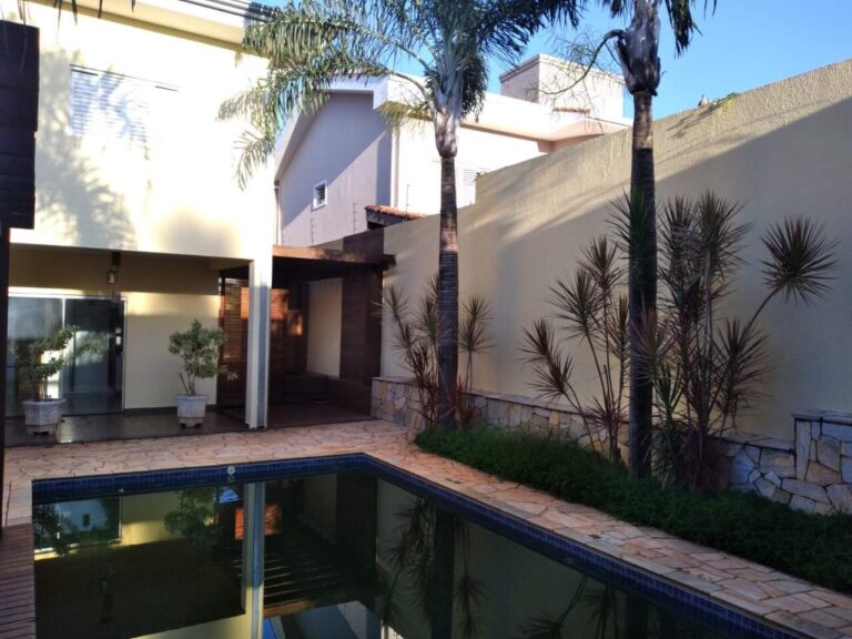 Casa à venda no City Ribeirão: Piscina