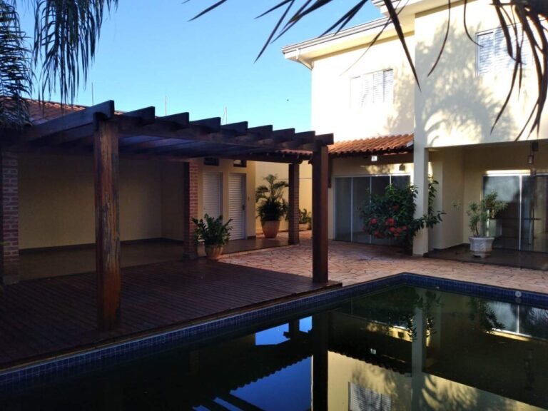 Casa à venda no City Ribeirão: Piscina