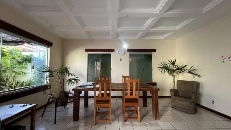 Casa à venda no Planalto Verde I: