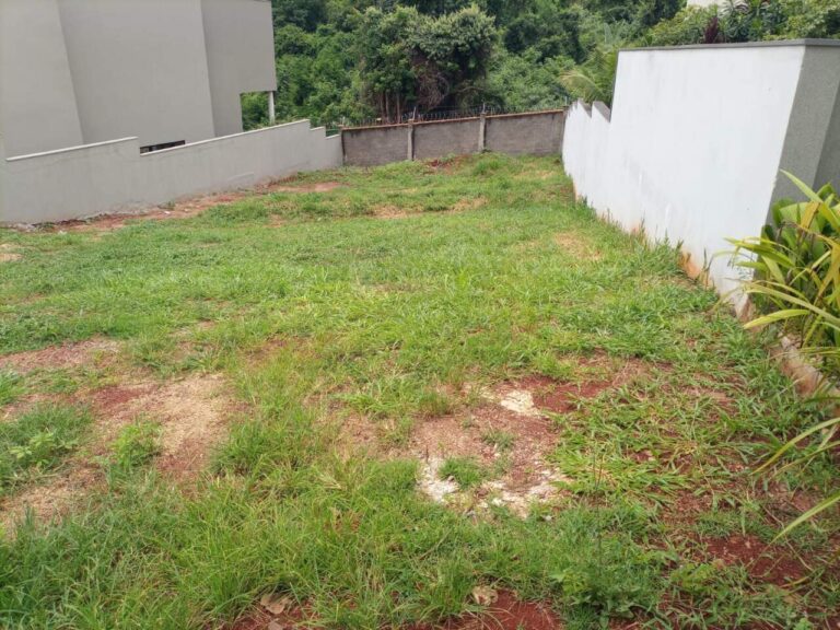 Terreno em Condomínio à venda no Residencial e Empresarial Alphaville: