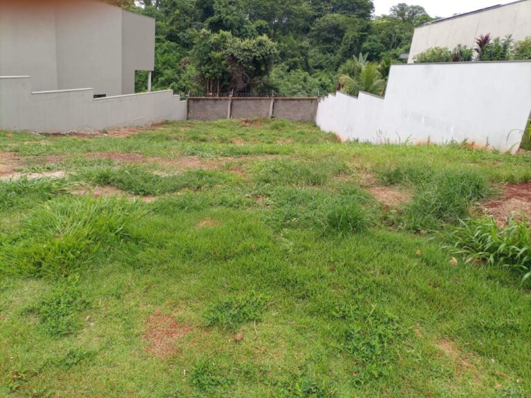 Terreno em Condomínio à venda no Residencial e Empresarial Alphaville: