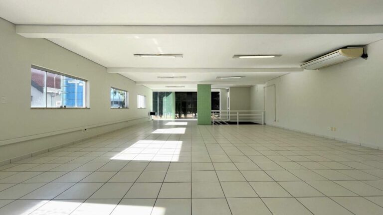Prédio Comercial à venda no Alto da Boa Vista: sal o pavimento superior