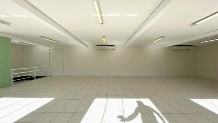 Prédio Comercial à venda no Alto da Boa Vista: sal o pavimento superior