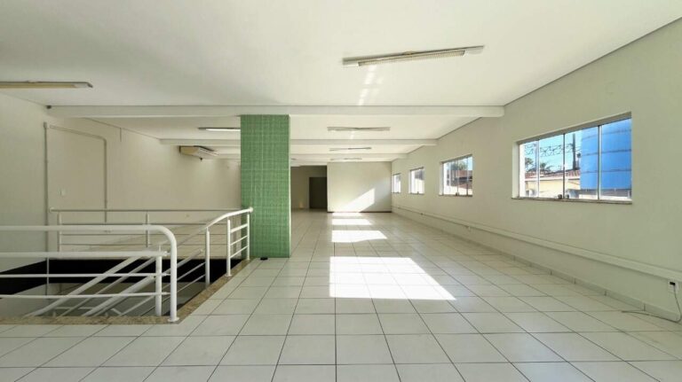 Prédio Comercial à venda no Alto da Boa Vista: sal o pavimento superior