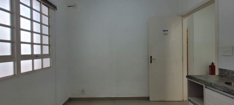 Casa Comercial à venda no Jardim Sumaré: Sala 1