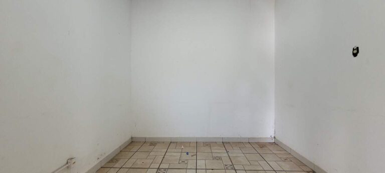 Casa Comercial à venda no Jardim Sumaré: Dormit rio de servi o
