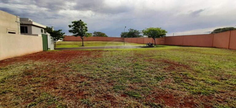 Terreno em Condomínio à venda no Jardim Olhos D´Água I: