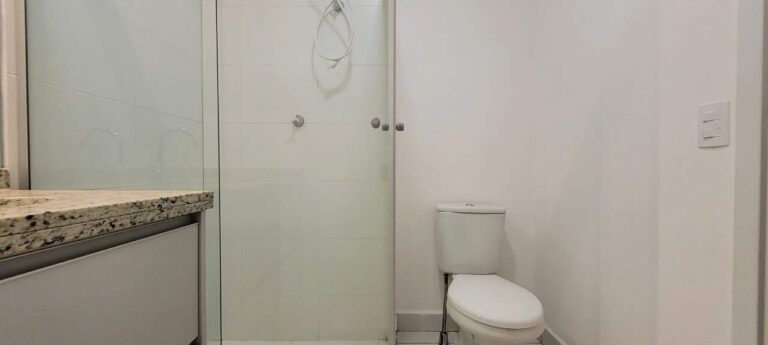 Apartamento para aluguel no Ribeirânia: Banheiro social