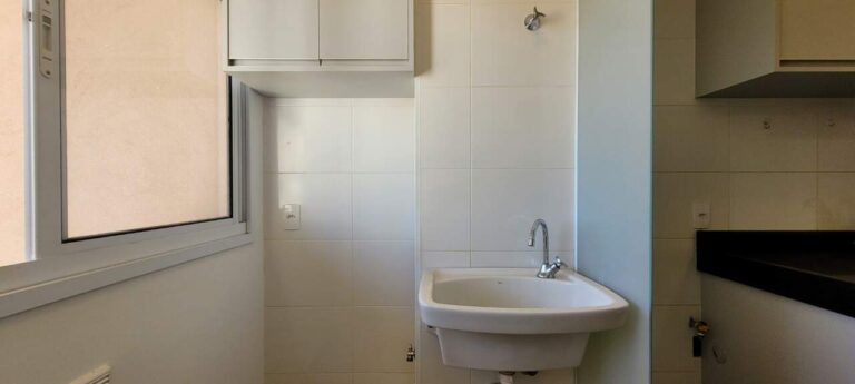 Apartamento para aluguel no Ribeirânia: rea de servi o