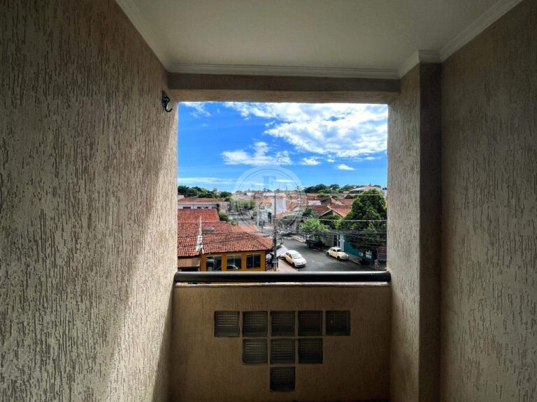 Apartamento à venda no Iguatemi: Sacada