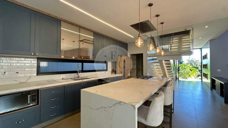 Casa em Condomínio para aluguel no Vila do Golfe: