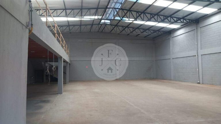 Galpão para aluguel no Jardim Jóquei Clube: