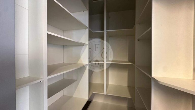 Casa em Condomínio para aluguel no Vila do Golfe: