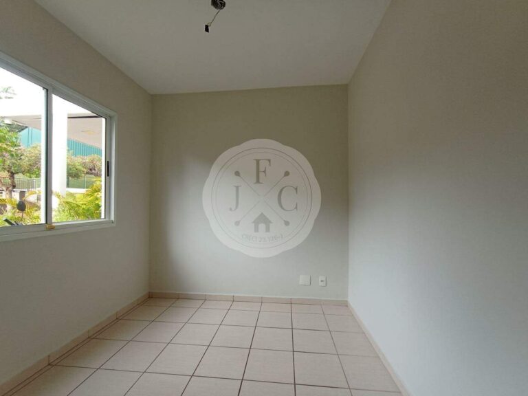 Casa em Condomínio à venda no Vila do Golfe: