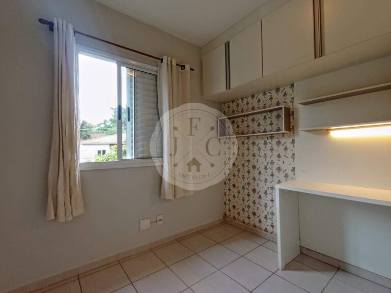 Casa em Condomínio à venda no Vila do Golfe: