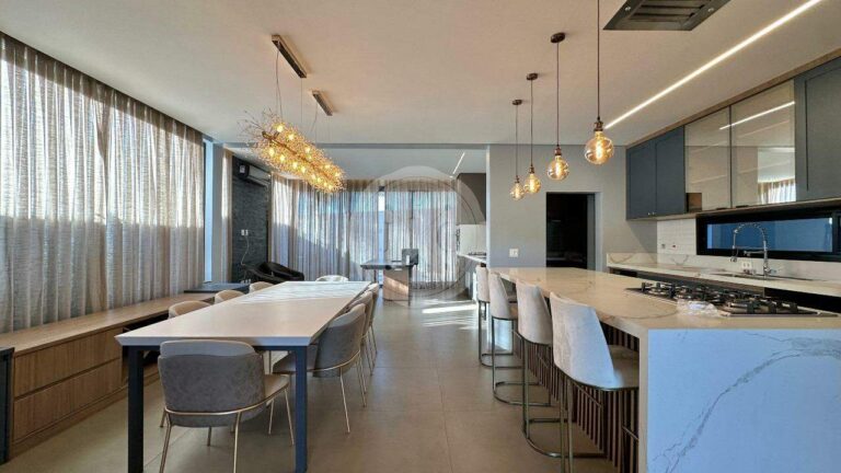 Casa em Condomínio para aluguel no Vila do Golfe: