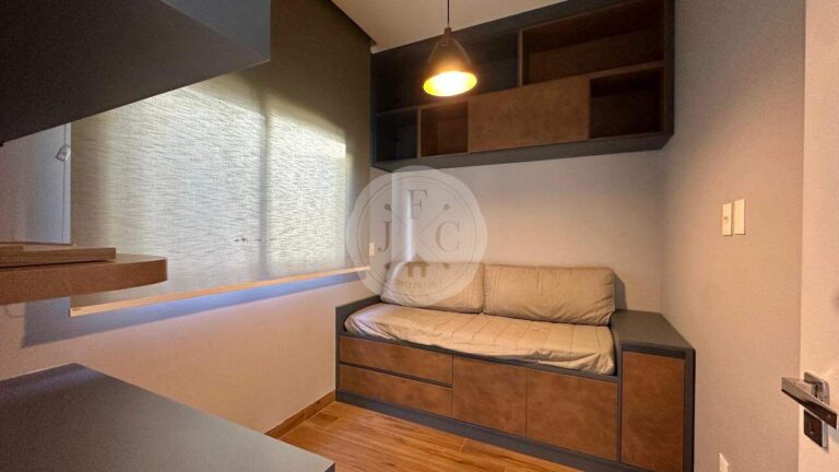 Casa em Condomínio para aluguel no Vila do Golfe: