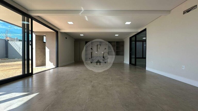 Casa em Condomínio para aluguel no Jardim Olhos D´Água I:
