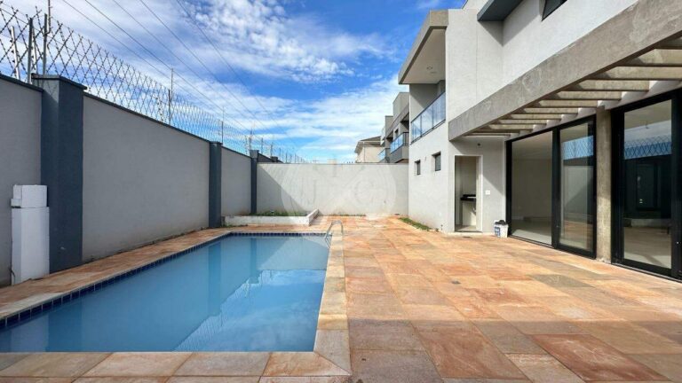 Casa em Condomínio para aluguel no Jardim Olhos D´Água I: