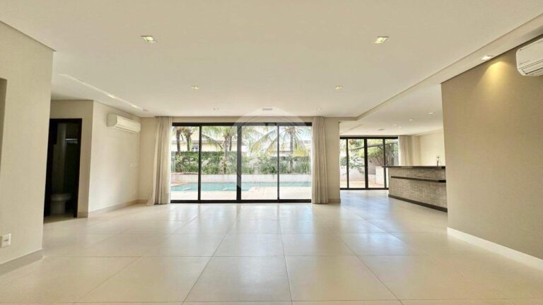 Casa em Condomínio à venda no Jardim Botânico: