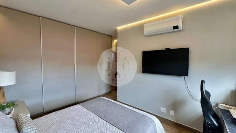 Casa em Condomínio para aluguel no Residencial e Empresarial Alphaville: