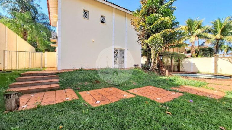 Casa em Condomínio à venda no Residencial Flórida: