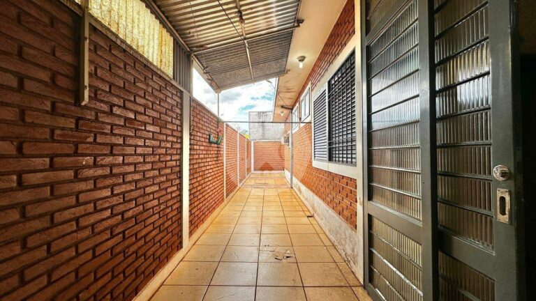 Casa Comercial para aluguel no Jardim São Luiz: