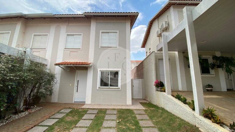 Casa em Condomínio para aluguel no Vila do Golfe: