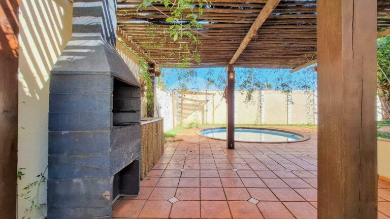 Casa em Condomínio à venda no Residencial Flórida: