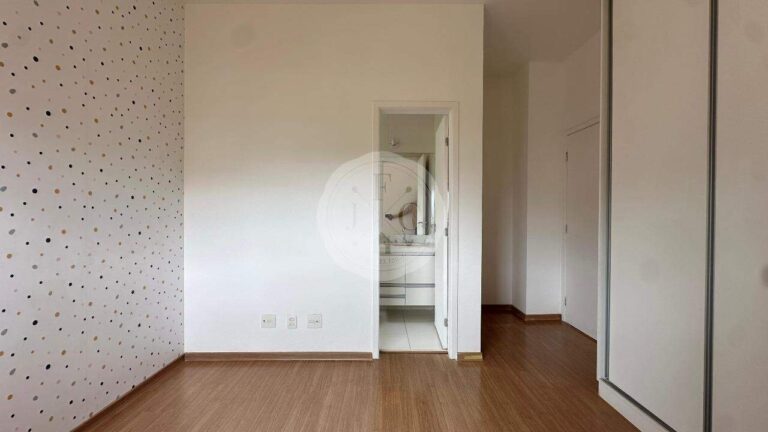Casa em Condomínio à venda no Vila do Golfe: