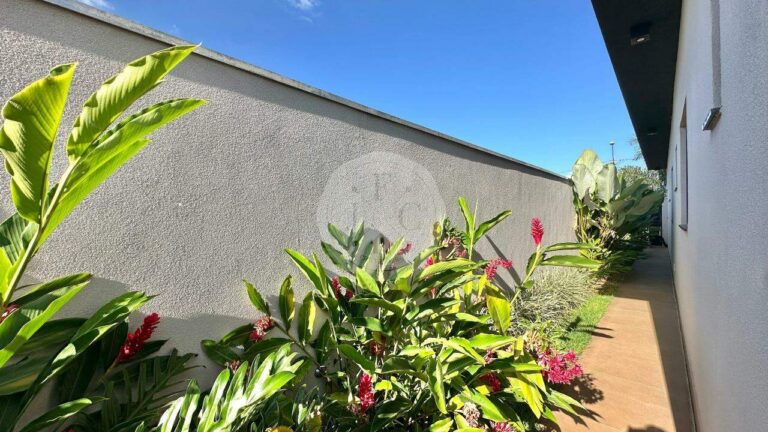 Casa em Condomínio à venda no Jardim San Marco: