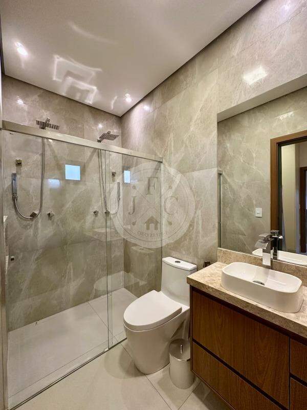 Casa em Condomínio à venda no Quinta da Mata: