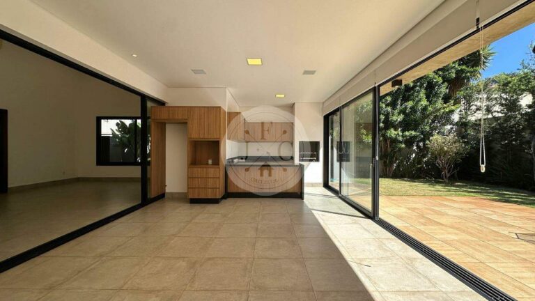 Casa em Condomínio à venda no Condomínio Guaporé: