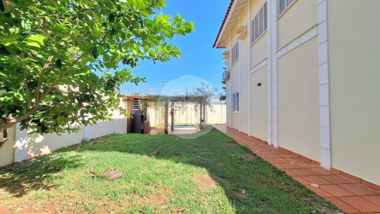 Casa em Condomínio à venda no Residencial Flórida:
