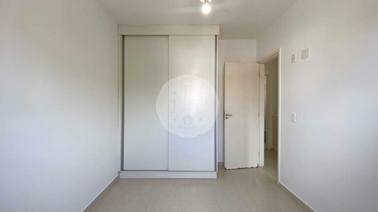 Casa em Condomínio para aluguel no Vila do Golfe:
