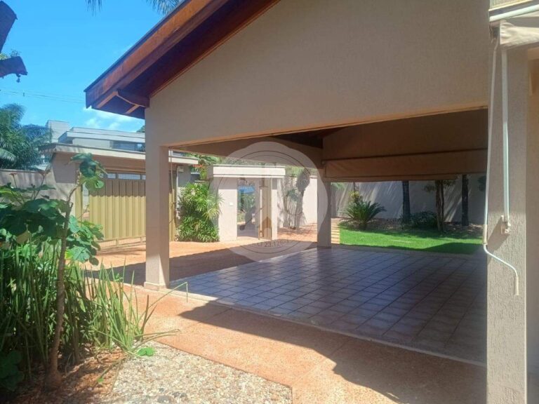 Casa em Condomínio para aluguel no Condomínio Royal Park: