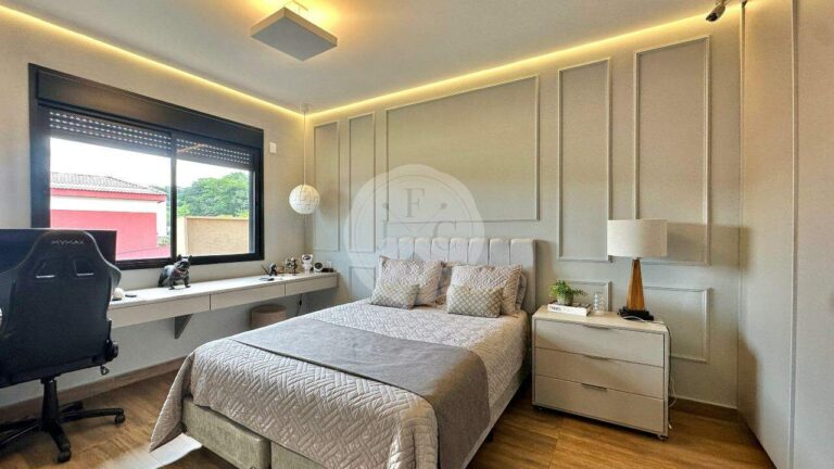 Casa em Condomínio para aluguel no Residencial e Empresarial Alphaville: