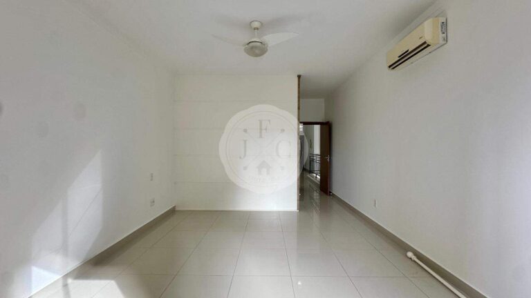 Casa em Condomínio à venda no Jardim Botânico: