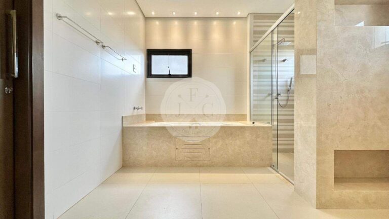 Casa em Condomínio à venda no Jardim Botânico: