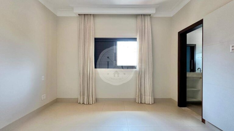 Casa em Condomínio à venda no Jardim Botânico: