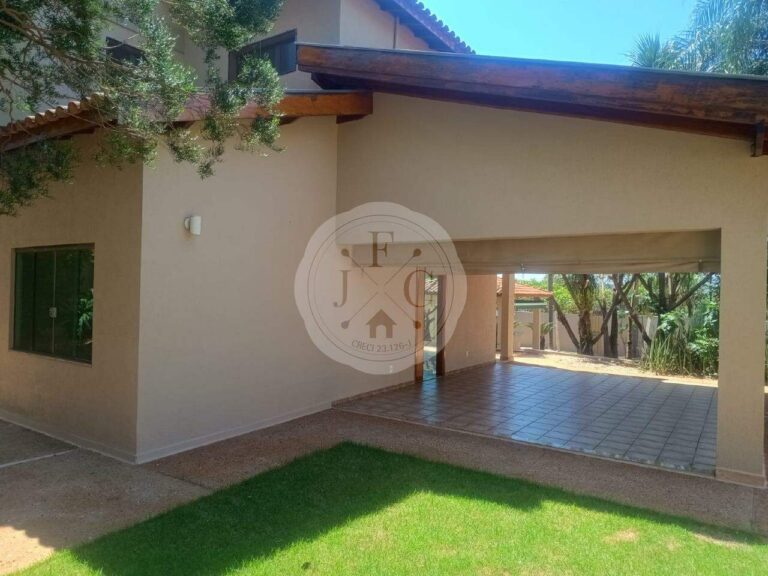 Casa em Condomínio para aluguel no Condomínio Royal Park:
