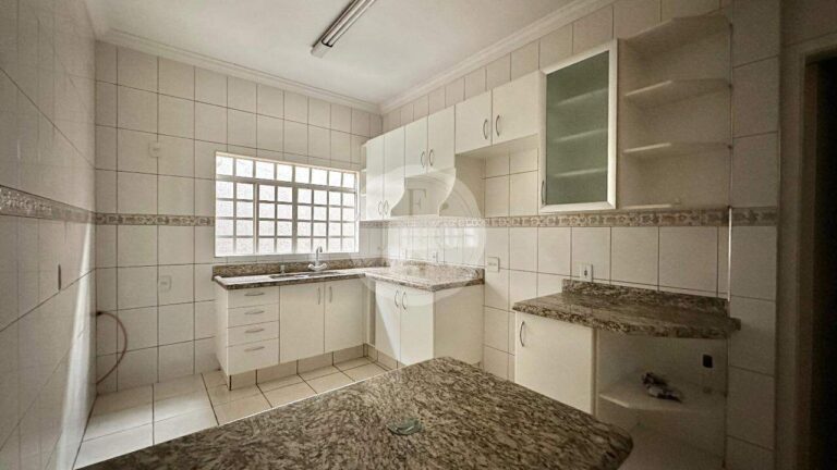 Casa à venda no Planalto Verde: